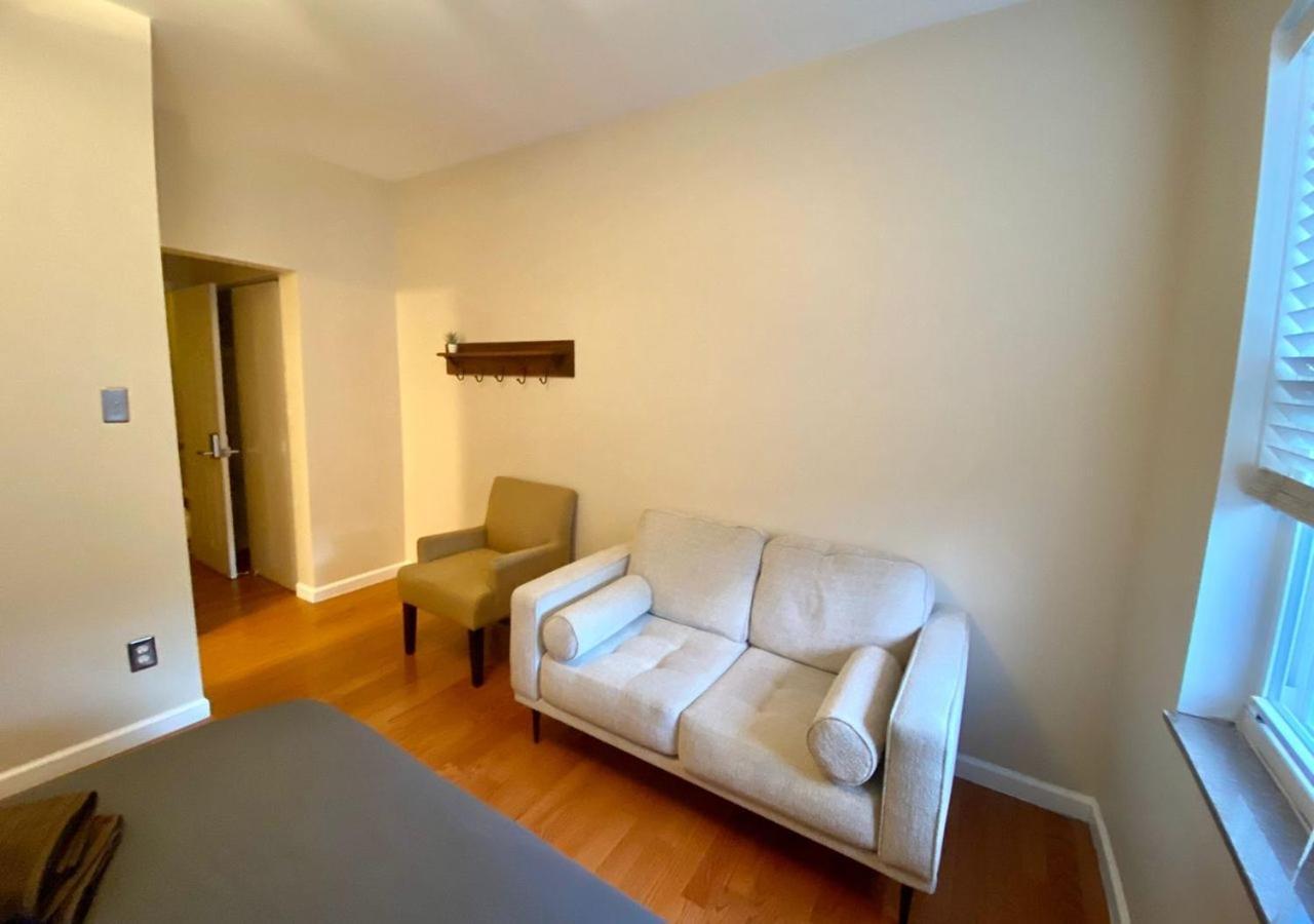 Historic Townhouse Oasis With En-Suite Bathroom ฟิลาเดลเฟีย ภายนอก รูปภาพ