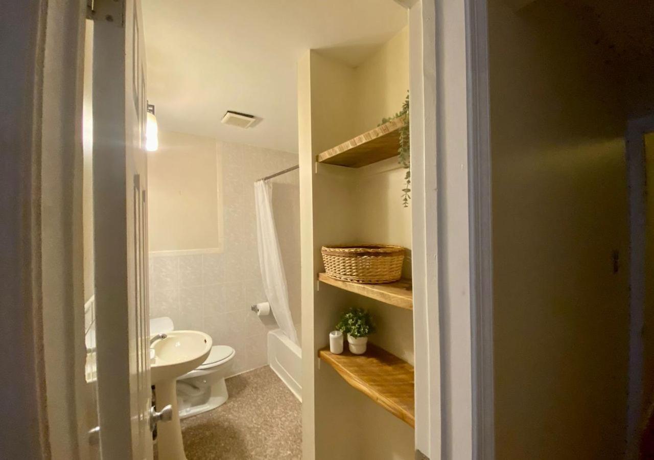 Historic Townhouse Oasis With En-Suite Bathroom ฟิลาเดลเฟีย ห้อง รูปภาพ