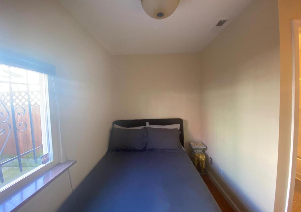 Historic Townhouse Oasis With En-Suite Bathroom ฟิลาเดลเฟีย ห้อง รูปภาพ