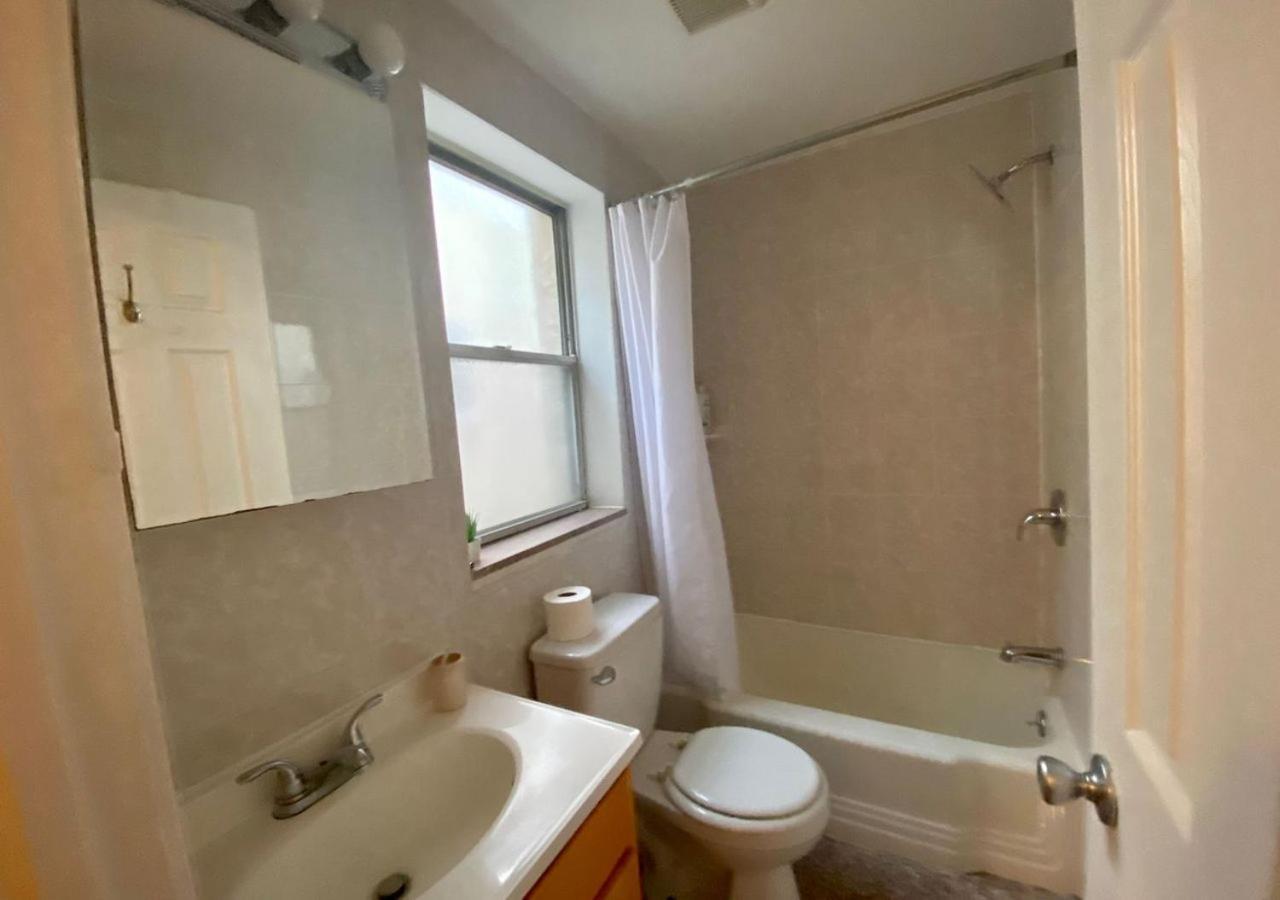 Historic Townhouse Oasis With En-Suite Bathroom ฟิลาเดลเฟีย ห้อง รูปภาพ