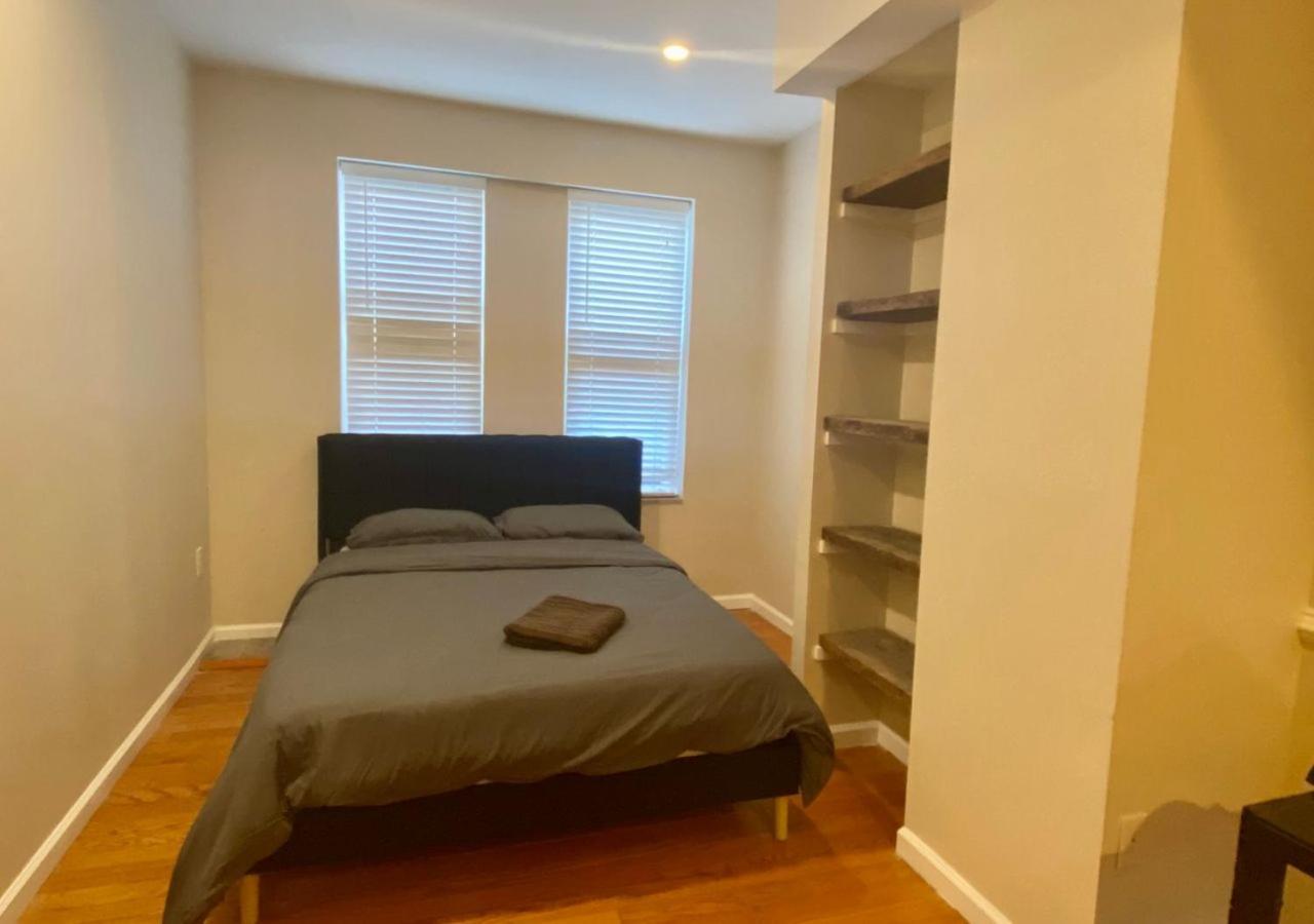 Historic Townhouse Oasis With En-Suite Bathroom ฟิลาเดลเฟีย ภายนอก รูปภาพ