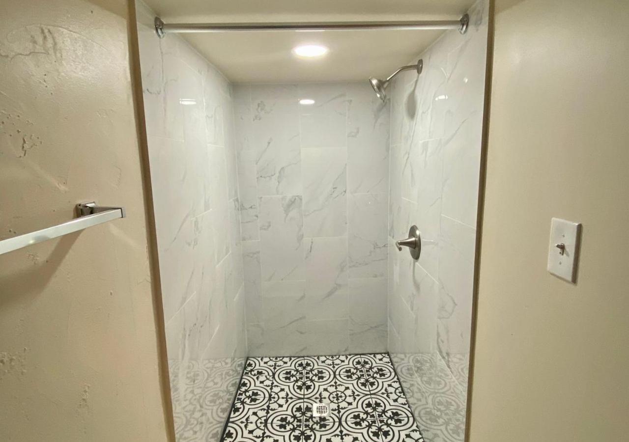 Historic Townhouse Oasis With En-Suite Bathroom ฟิลาเดลเฟีย ห้อง รูปภาพ