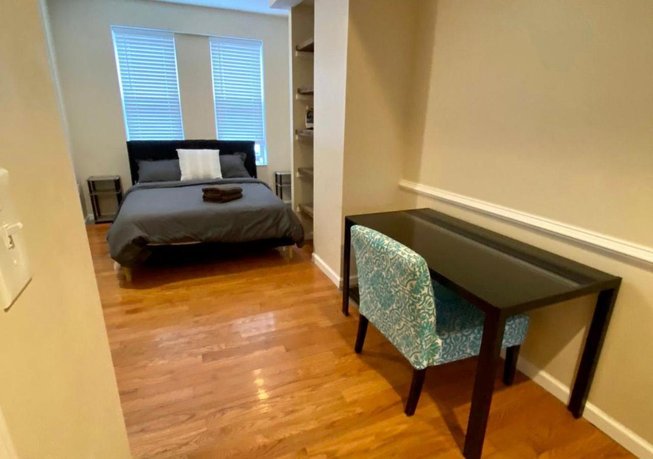 Historic Townhouse Oasis With En-Suite Bathroom ฟิลาเดลเฟีย ภายนอก รูปภาพ