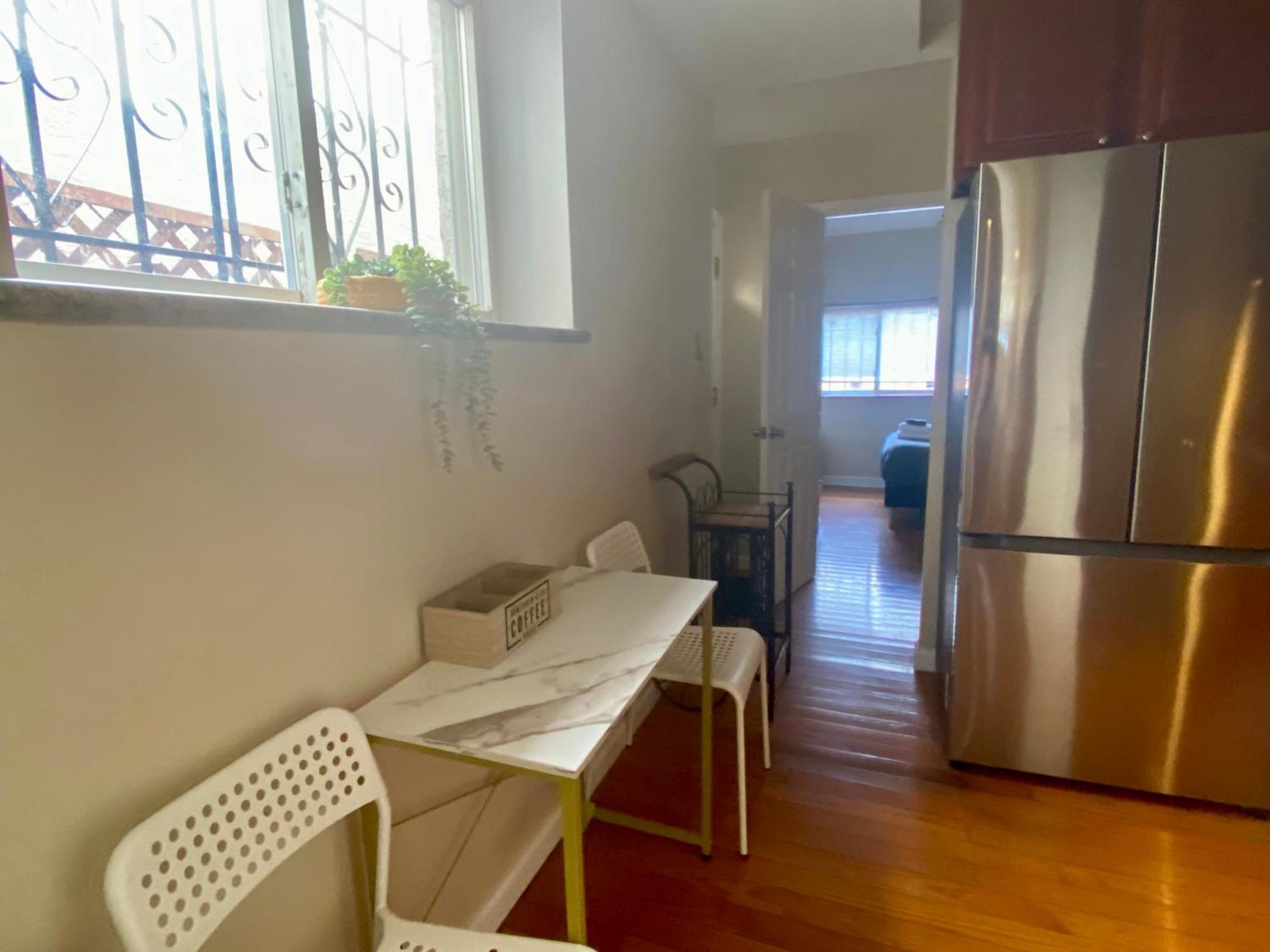 Historic Townhouse Oasis With En-Suite Bathroom ฟิลาเดลเฟีย ภายนอก รูปภาพ